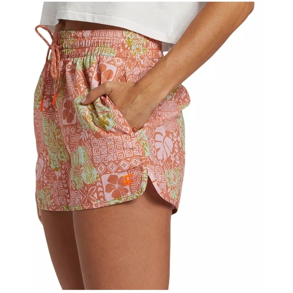 Billabong Women's New Adventure Shorts size‎ S/8 new - Picture 2 of 4